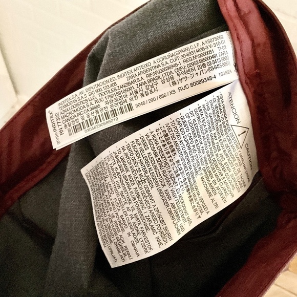 Zara Mini Skirt Vegan Leather Dark Red Wine/Burgundy Gold A-line Like new XS - Picture 12 of 16